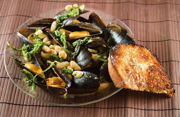 Tuscan Mussels Recipe A Taste Of Italy Chef Dennis   Mussels 610x398 