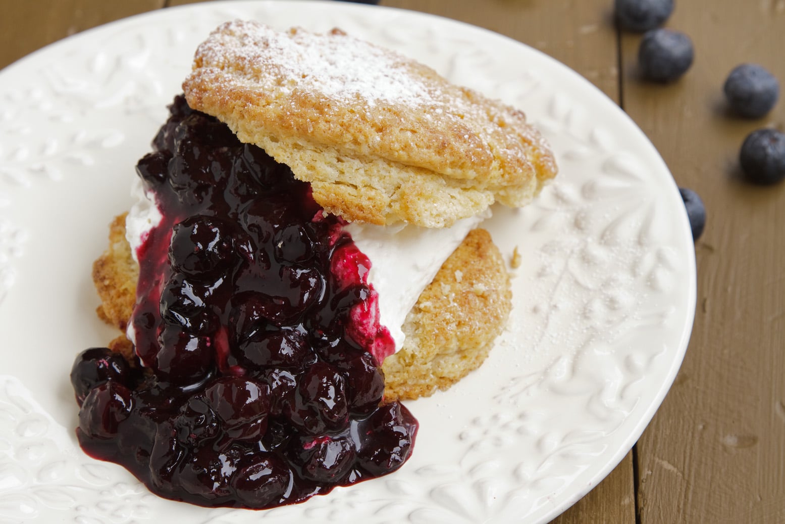 Quick And Easy Scones With Blueberries And Cream