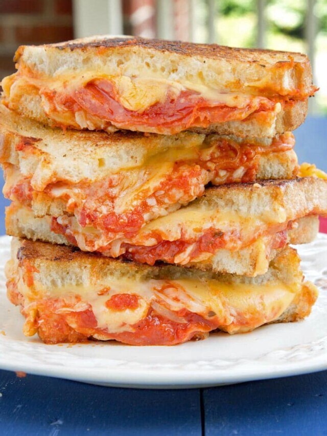 Grilled Pepperoni Pizza Sandwich