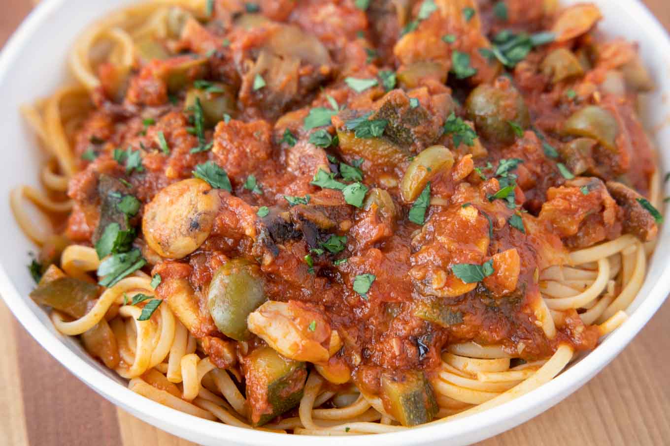 Vegetarian Pasta in Tomato Sauce | Chef Dennis