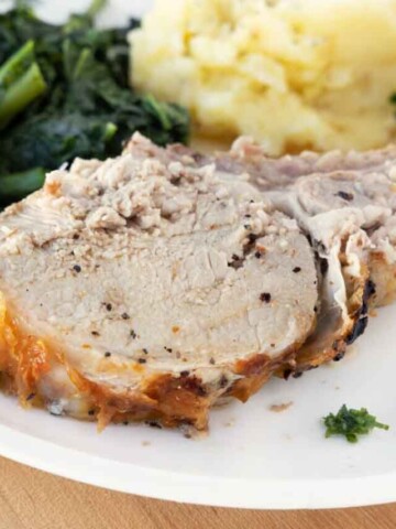 cropped-rack-of-pork-on-plate-10.jpg