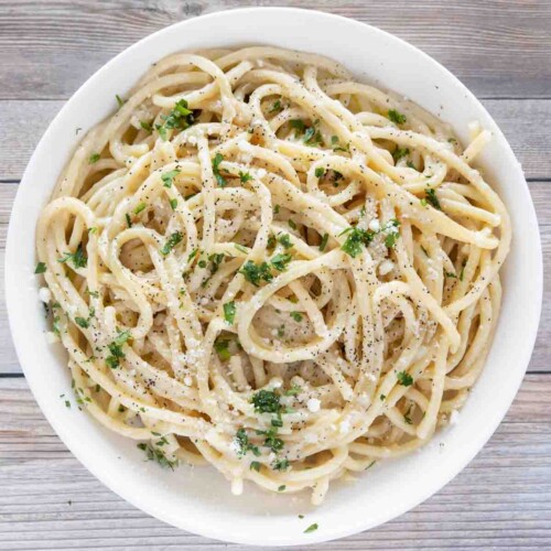 Easy Cacio E Pepe Recipe Chef Dennis   Cacio E Pepe White Bowl 10 500x500 