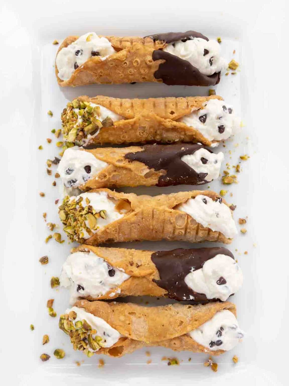 authentic-italian-cannoli-recipe-chef-dennis