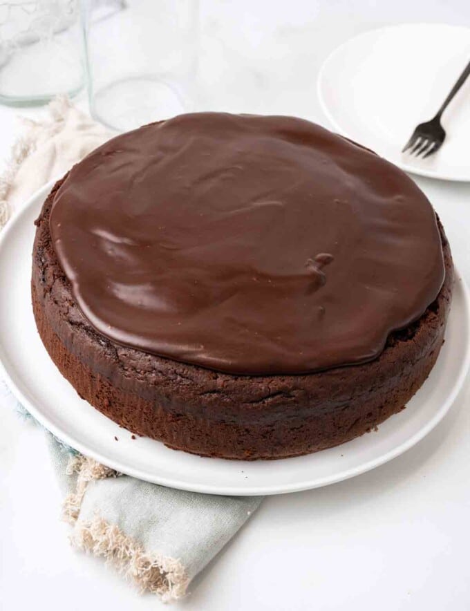 Ultimate Chocolate Mud Cake 